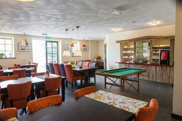 Discover the Ultimate Cookie Sheet Material: A Must-Read Guide to Long-Lasting Baking Essentials